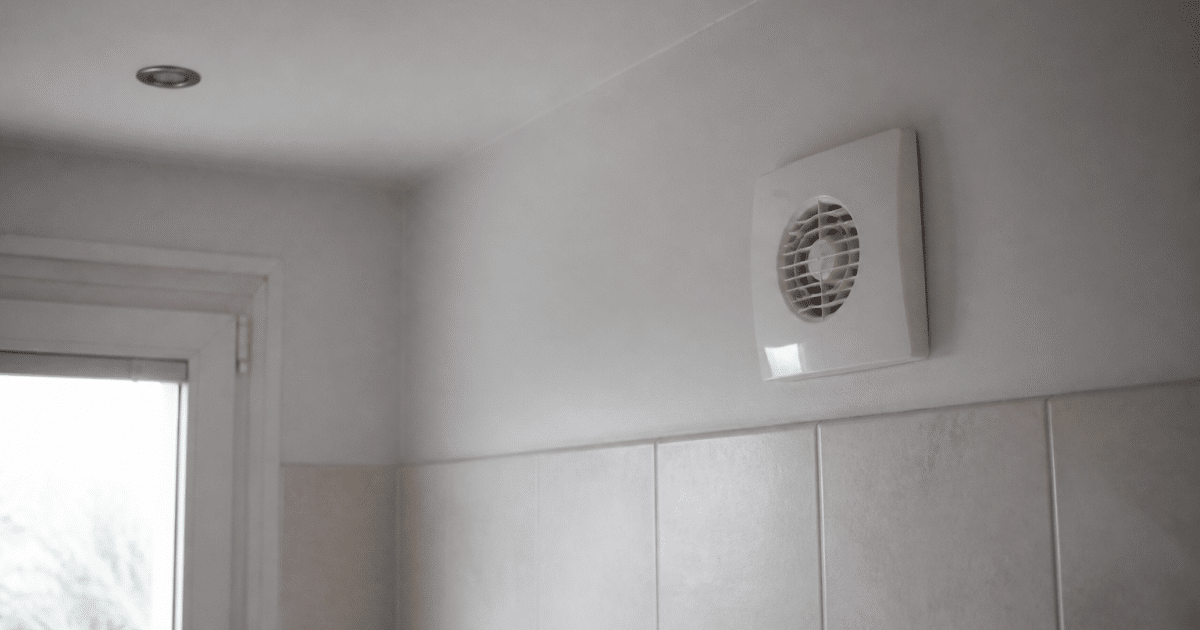 Ventilateur extraction mural blanc salle bain sans gaine